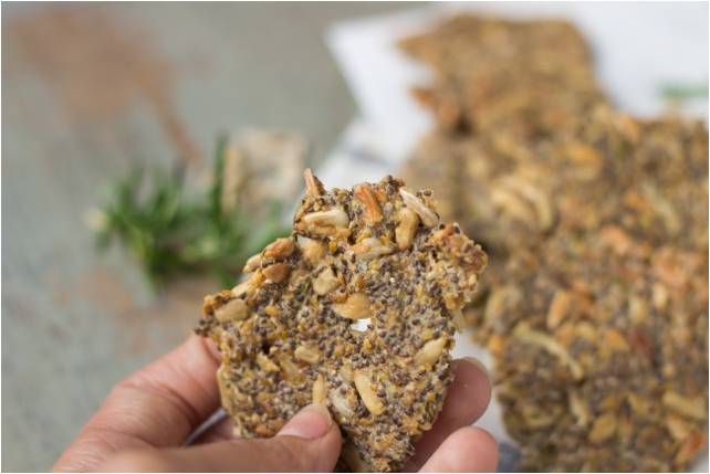 Chia-Cracker_healthysoulfood2